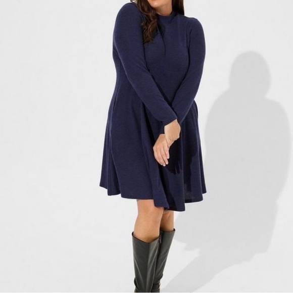 torrid Dresses & Skirts - NWT Torrid Sz 1 Navy Blue Fit and Flare Mock Neck Ling Sleeve Women’s Dress
